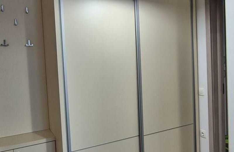 Alquiler de cómodos apartamentos de 2 habitaciones, 55 m², zona Casa de Cultură, Constanza, Rumanía